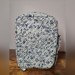 NWT Vera Bradley Deluxe Travel Organizer Perennials Gray